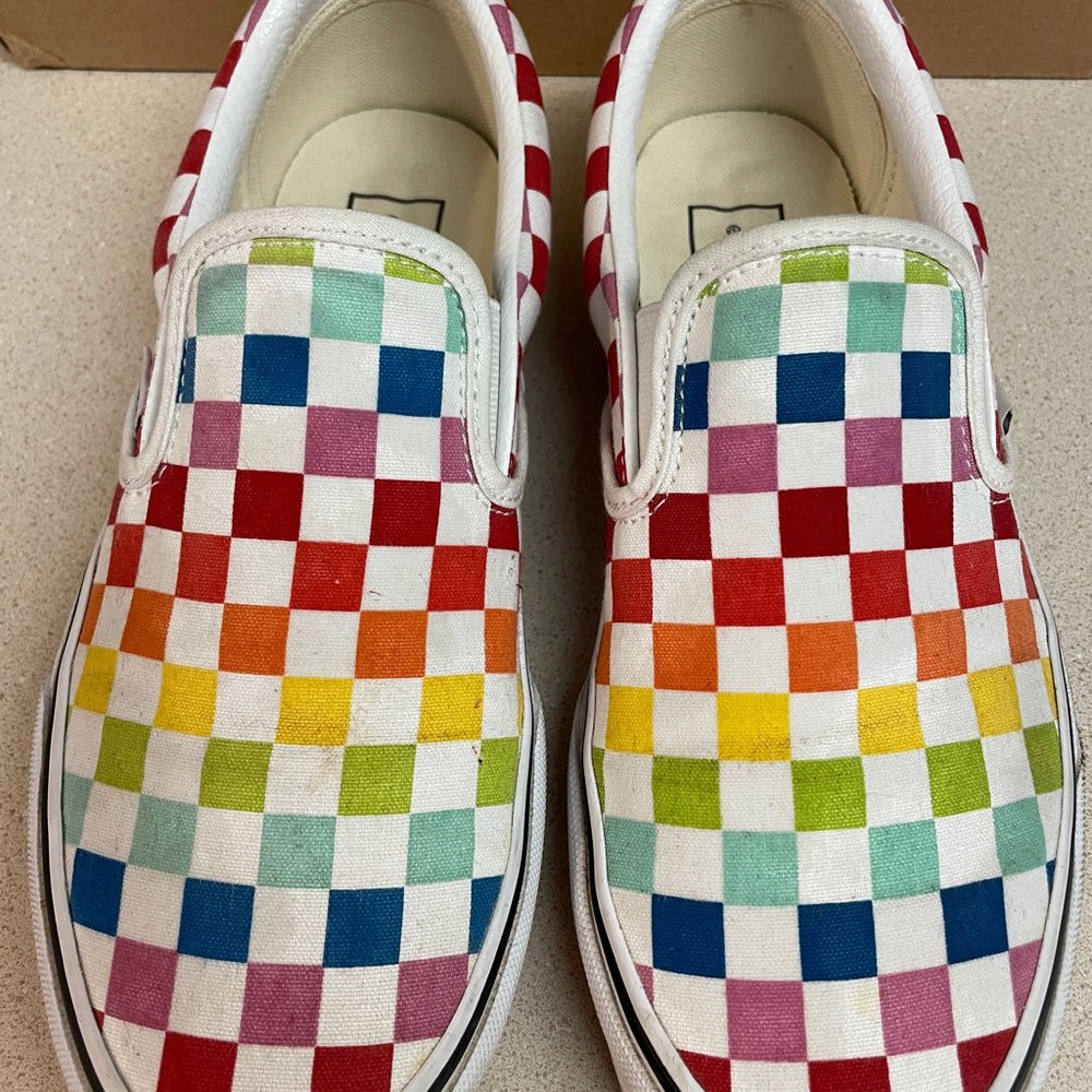 Vans Pride Rainbow Checkerboard Canvas Slides — Men’s 7.0/Women’s 8.5